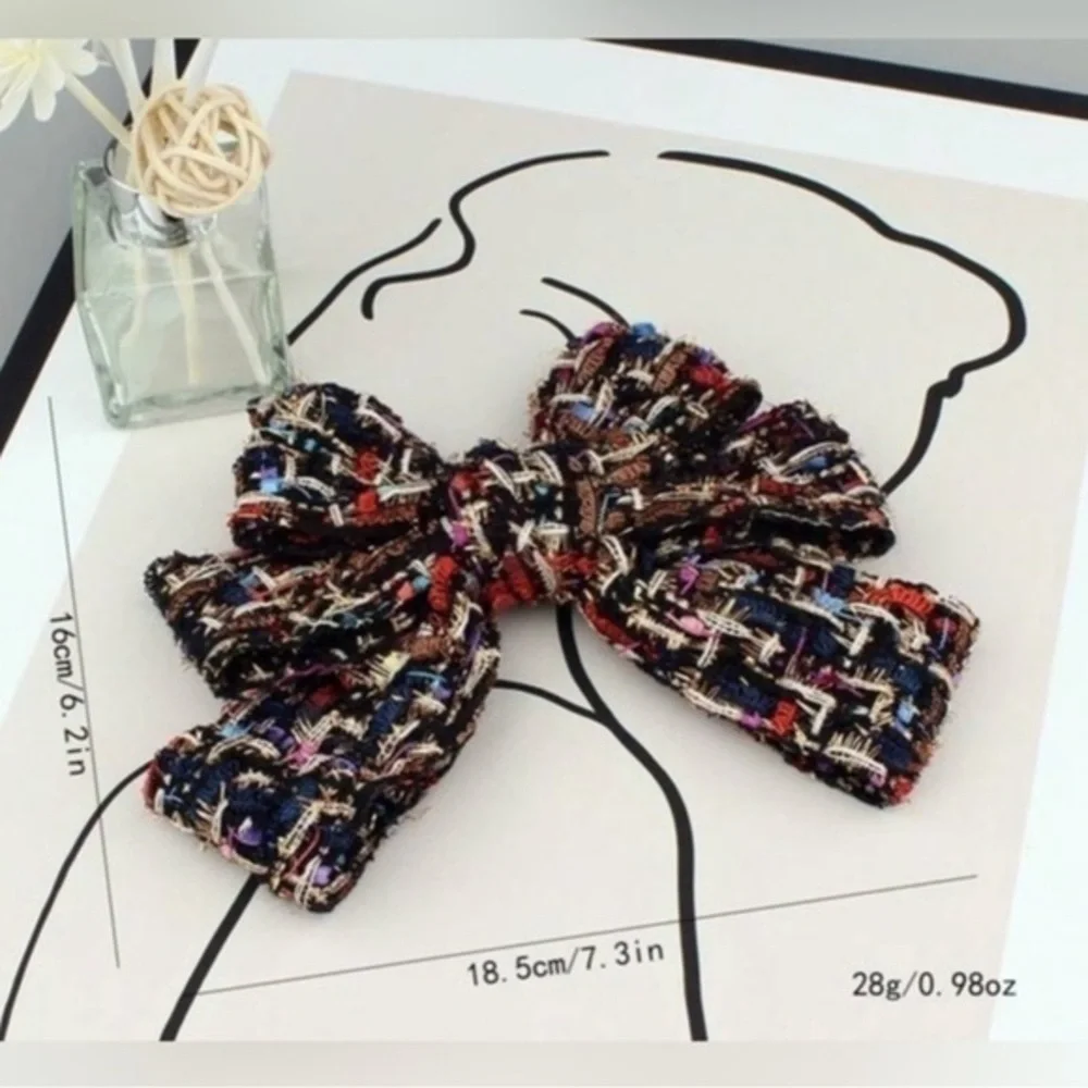 ✨NEW✨ 💋 Tweed Bow Tie Statement Brooch